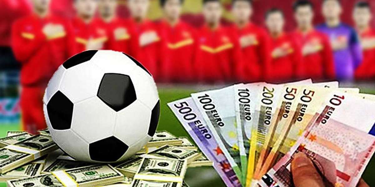 Get Ahead in Online Football Betting: Learn What It Is and How to Master It!